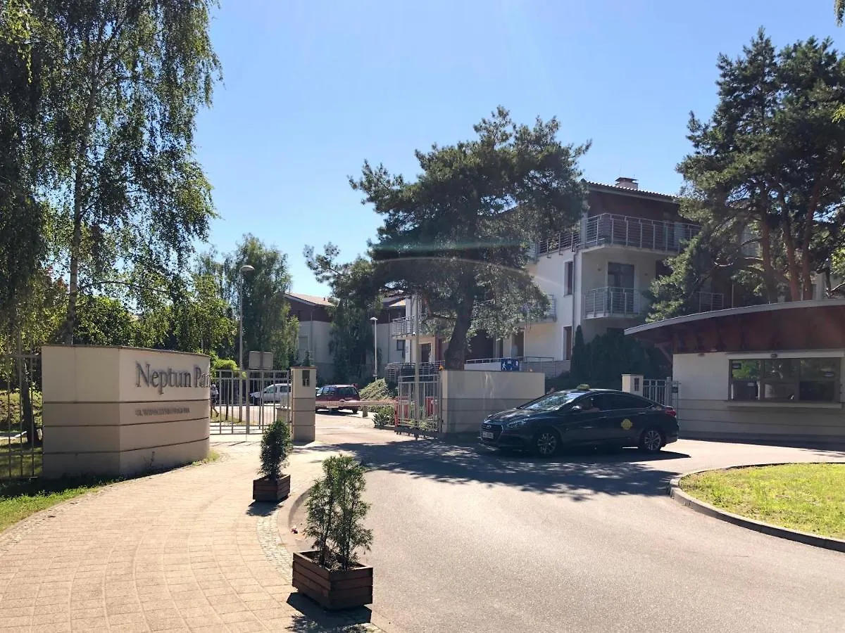 Neptun Park- Apartament Elegance غدانسك شقة